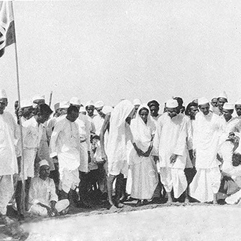 Gandhi inaugurating the breaking of the salt law at Pinjrat, Surat district
